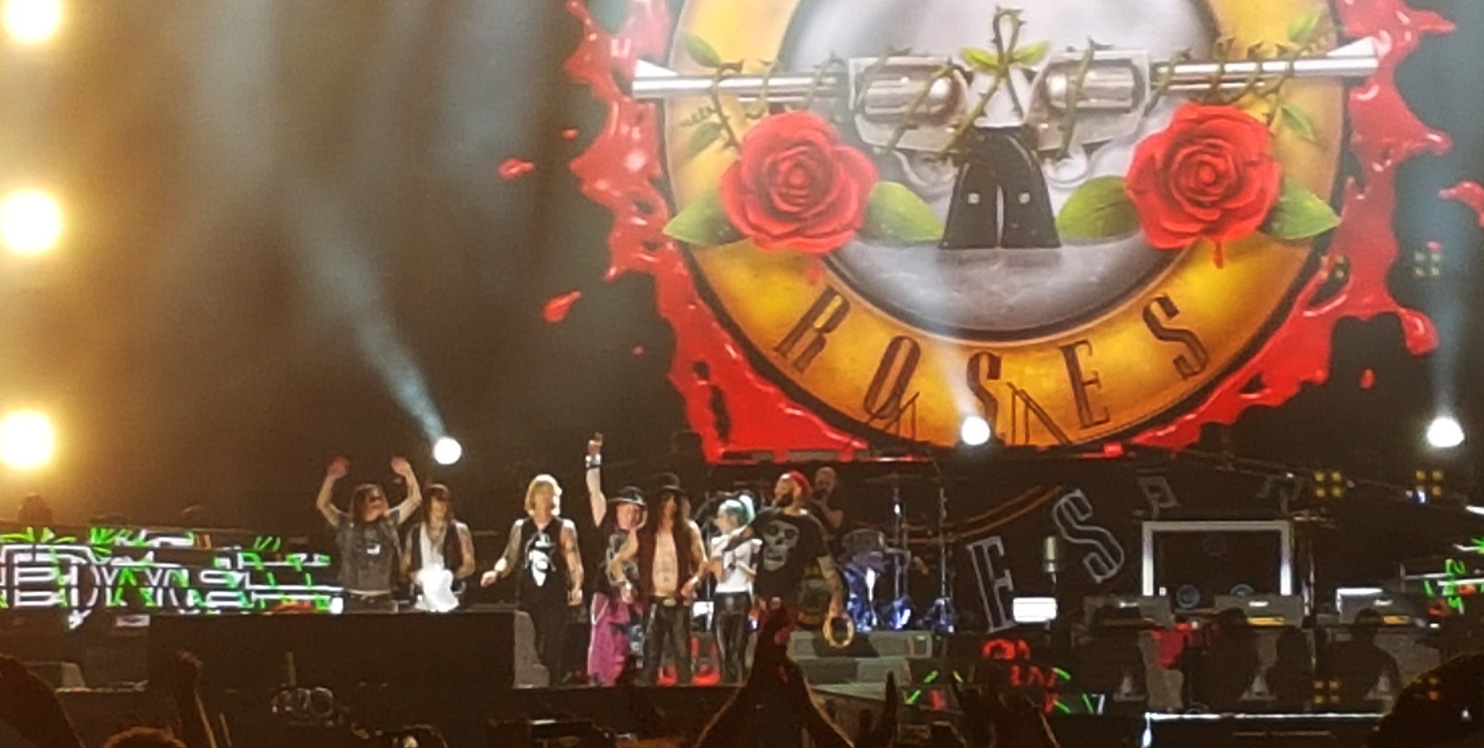 Guns n Roses Live in Dubai